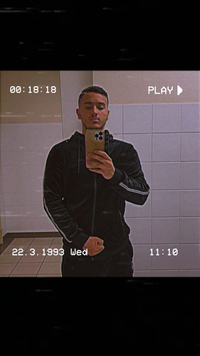 Profil de Charles